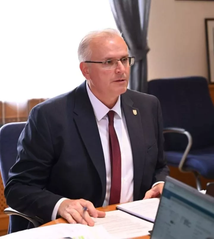 Belomanastirski trolist kandidata: U utrku za gradonačelnika Pavelić, Jurić i Juratovac