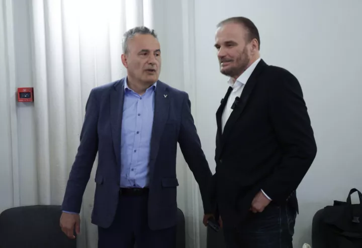 Zagreb, 04.04.2025.- Izvanredna press konferencija odvjetnika Ante Nobila povodom podno&scaron;enja kaznene prijave u ime djelatnika gradske ustanove protiv Tomislava Toma&scaron;evića i dr., na &scaron;tetu gradskog proračuna u milijunskom iznosu. Na fotografiji Pavle Kalinić,Anto Nobilo.foto HINA/ Admir BULJUBA&Scaron;IĆ/ abu
