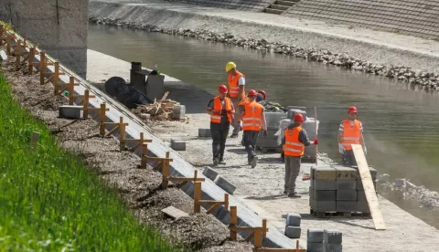 Napreduju radovi na uređenju rijeke Vuke i obalnog pojasa u Vukovaru