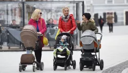14.03.2018., Cakovec- Majke s djecom u setnji gradom.rPhoto: Vjeran Zganec Rogulja/PIXSELL 