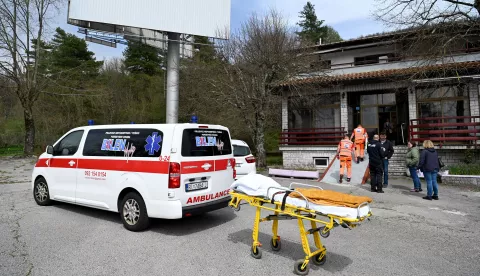 RUPA, 16. 04. 2025. - Rupa, dom za starije i nemoćne Eddy, Vlasnici otišli i napustili korisnike, umirovljenici, stariji ljudi, zbrinjavanje SNIMIO: VEDRAN KARUZA 