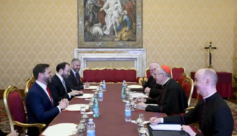 epa12040449 A handout picture provided by Vatican Media shows the Vatican's Secretary of State, Cardinal Pietro Parolin (2-R), meeting with US Vice President JD Vance (L) in the Vatican, 19 lApril 2025. EPA/VATICAN MEDIA HANDOUT HANDOUT EDITORIAL USE ONLY/NO SALES