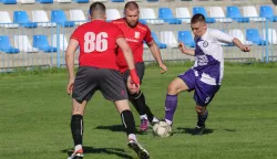 Osijek, 19. 04. 2025, Igralište na Zelenom polju, nogomet, Olimpija - Dračice (Đakovo), Prva ŽNL Osječko - baranjska.snimio GOJKO MITIĆ