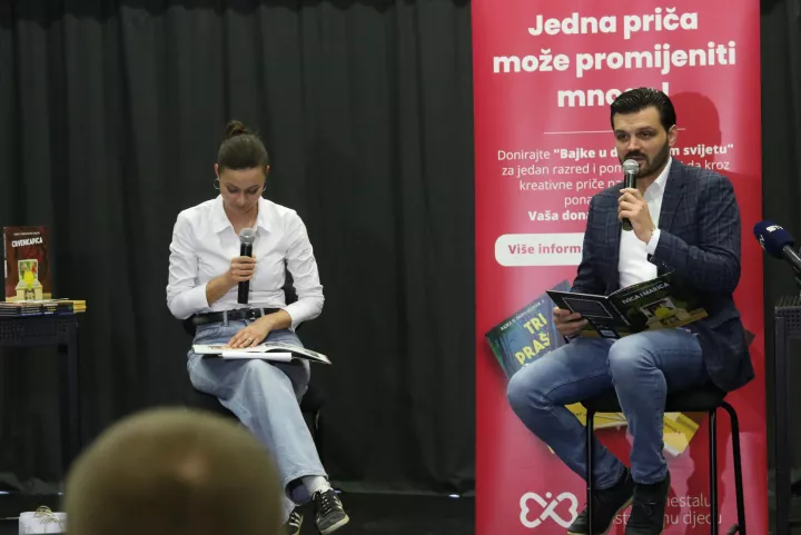Osijek, 22. 04. 2025, KC Osijek, Humanitarna noć knjige. Dragan Vulin.snimio GOJKO MITIĆ