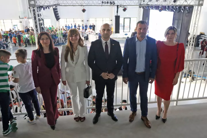 Čepin, 23. 04. 2025, Čepin otvaranje sportske dvorane. Ana Rucner, KUD, i koncert.. Nata&scaron;a Trami&scaron;ak,.. Ivan Anu&scaron;ić, Dražen Tonkovac....snimio GOJKO MITIĆ