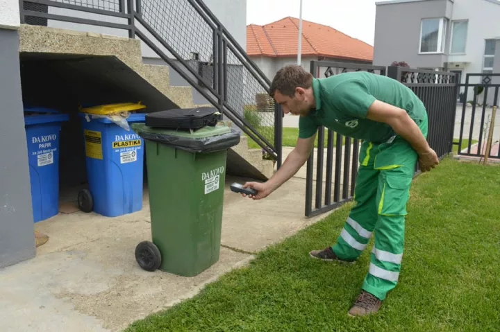 U Đakovu od svibnja odvoz staklene i metalne ambalaže