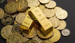 Golden coins, and gold bars scattered on a tablezlato, investicije, investicijsko, zlatne poluge, kapital, štenja, novac, tržište, ilustracijafreepik