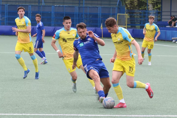 Bijelo Brdo, 13. 04. 2025, Igrali&scaron;te u Bijelom Brdu, nogomet, BSK (Bijelo Brdo) - Rude&scaron; (Zagreb), SuperSport Prva liga.snimio GOJKO MITIĆ