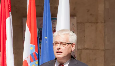 11.09.2012., Dubrovnik - U palaci Sponza danas je u nazocnosti predsjednika Iva Josipvica predstavljno englesko izdanje Statuta Grada Dubrovnika iz 1272. Izdavac engleskog izdanja Statuta je Drzavni arhiv u Dubrovniku, a na njemu su radile dr. sc. Nella Lonza, strucnjakinja za pravnu povijest, i prevoditeljica ujedno i zaposlenica DAD-a Vesna Rimac.Photo: Grgo Jelavic/PIXSELL