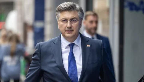 Zagreb, 14.4.2025 - Zajednička sjednica Predsjedništva i Nacionalnog odbora Hrvatske demokratske zajednice. Na slici Andrej Plenković dolazi na sjednicu.Foto Hina/ Dario GRZELJ/ dag