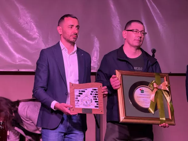 ANDRIJA&Scaron;EVCIProgla&scaron;enjem pobjednika 2. GastRo A &ndash; izbora najbolje kulenove seke i kobasice, u Andrija&scaron;evcima je zavr&scaron;ena kulinarska manifestacija koju organizira Općina Andrija&scaron;evci u suradnji s VSŽ-om.travanj 2025.