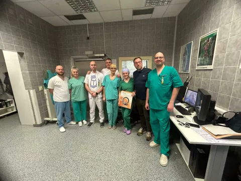 Tim koji je izveo postupak renalne denervacije u KBC-u Osijek