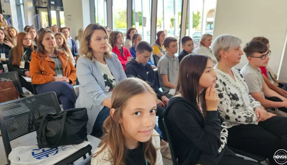 Vinkovci Vinkovačka OŠ Ivana Mažuranića domaćin je Državne smotre biosigurnosti i biozaštite29. 4. 2025.