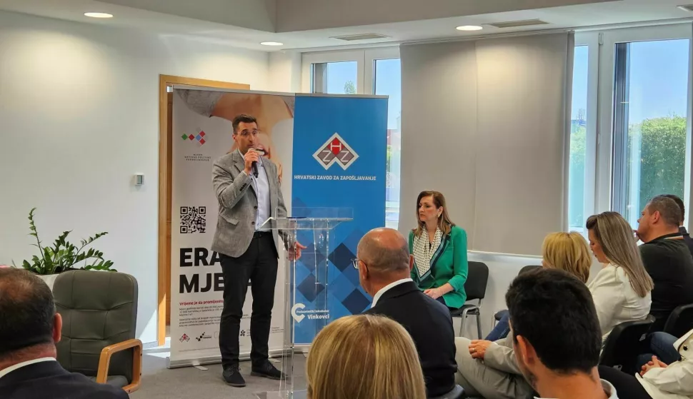 VINKOVCINa konferenciji "Era mjera" predstavljene mjere aktivne politike zapošljavanja29. 5. 2025.