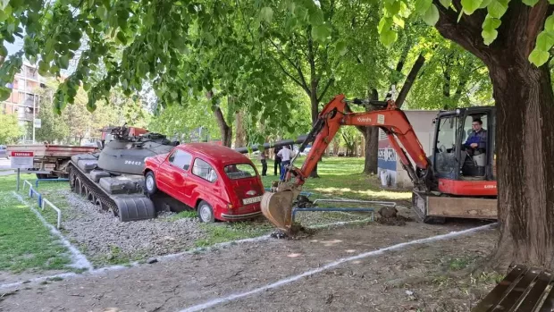 Započela obnova umjetničke instalacije Fićo gazi tenka!