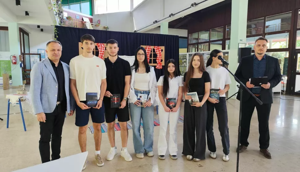 Dio nagrađenih učenikaSNIMIO: VLADIMIR GRGURIĆ