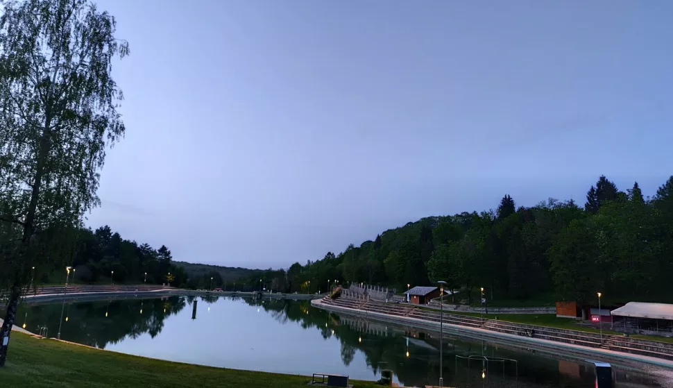 ORAHOVICA-SVIBANJ 2025. - Pogled na Jezero u sutonSNIMIO: VLADIMIR GRGURIĆ