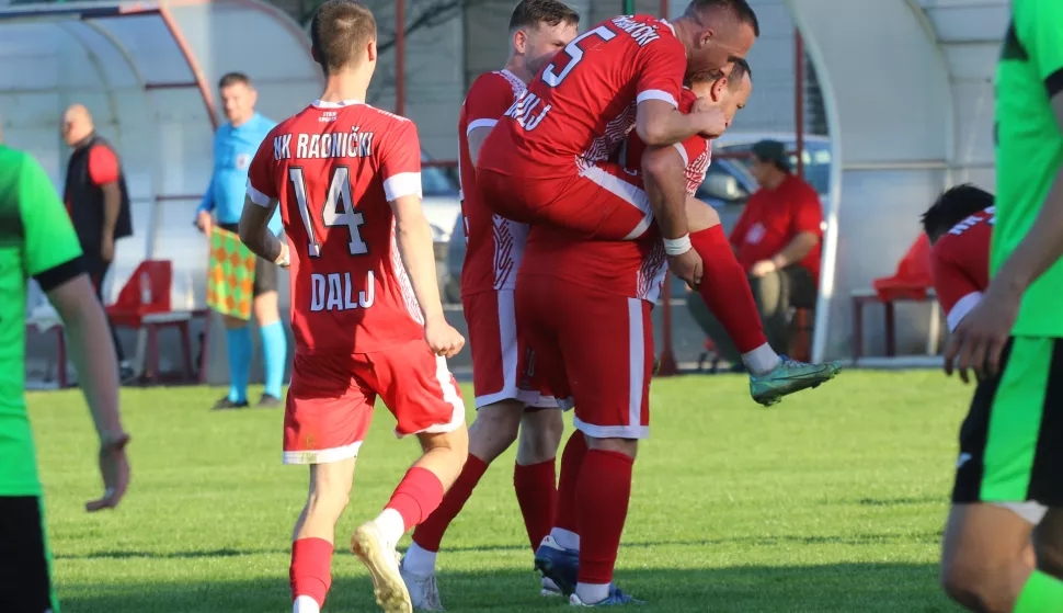 Dalj, 19. 04. 2025, Igrali&scaron;te u Dalju, nogomet, Radnički Dalj - Vinogorec (Brodsko Vinogorje), Treća NL Istok.snimio GOJKO MITIĆ