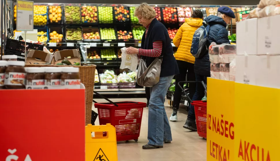 RIJEKA 06.03.2024. Ilustracija potrosakce kosarice. Snimila: Ana Krizanec
