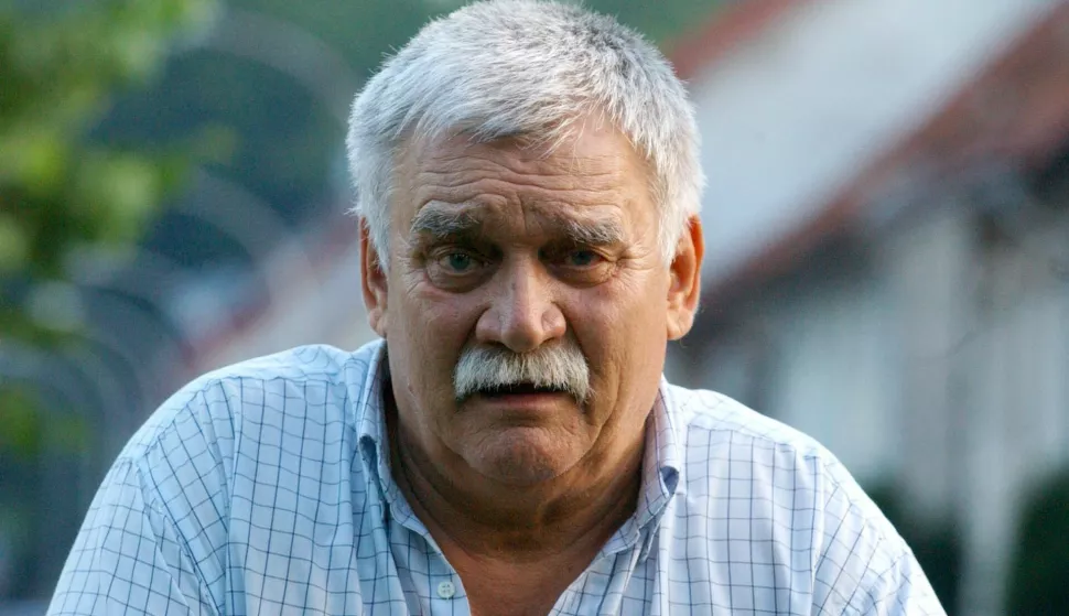 DELNICE 29.07.2005. BORIS DVORNIK ZVIJEZDA KULTNE SERIJE KAPELSKI KRESOVI TRIDESET GODINA NAKON SNIMANJA SERIJE PONOVO U DELNICAMA. SNIMIO: MARKO GRACIN