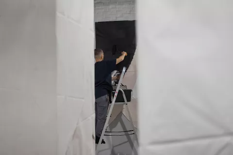 Dubravka Rakoci: izložba "Šest pilona za šest osoba"