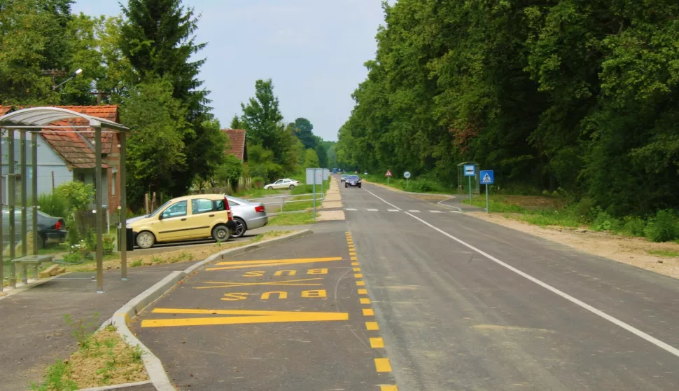 Prije četiri godine Kladavac je dobio asfaltiranu cestu, ustupljena fotografija