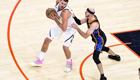 epa12076940 Denver Nuggets center Nikola Jokic drives against Oklahoma City Thunder guard Alex Caruso during the second half of the Western Conference Semifinals game one between the Oklahoma City Thunder and the Denver Nuggets in Oklahoma City, Oklahoma, USA, 05 May 2025. EPA/GERALD LEONG SHUTTERSTOCK OUT