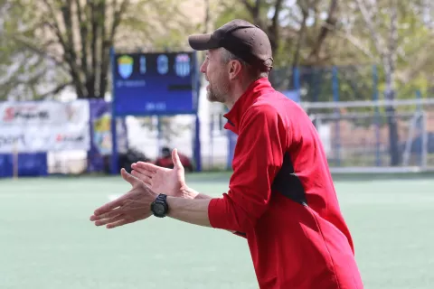 Bijelo Brdo, 13. 04. 2025, Igrali&scaron;te u Bijelom Brdu, nogomet, BSK (Bijelo Brdo) - Rude&scaron; (Zagreb), SuperSport Prva liga. Trener BSK-a.snimio GOJKO MITIĆ