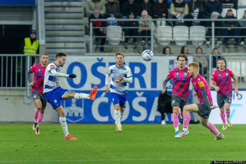 08.12.2024., Osijek - SuperSport HNL, 16. kolo, NK Osijek - NK Lokomotiva Photo: Borna jaksic/PIXSELL