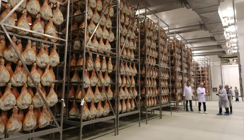 Čepin, 06. 05. 2'025, Prezentacija i Uprava Žito Grupe i obilazak. Pršutana.snimio GOJKO MITIĆ