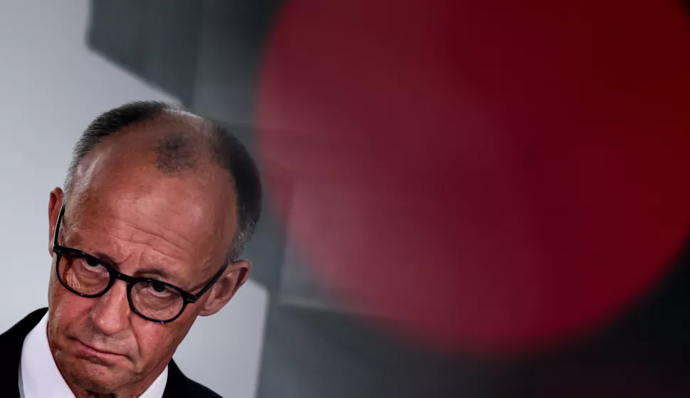 epa12083631 German Chancellor Friedrich Merz gives a statement during his meeting with the multilateral youth camp Youth4Peace movement in Berlin, Germany, 08 May 2025. EPA/FILIP SINGER