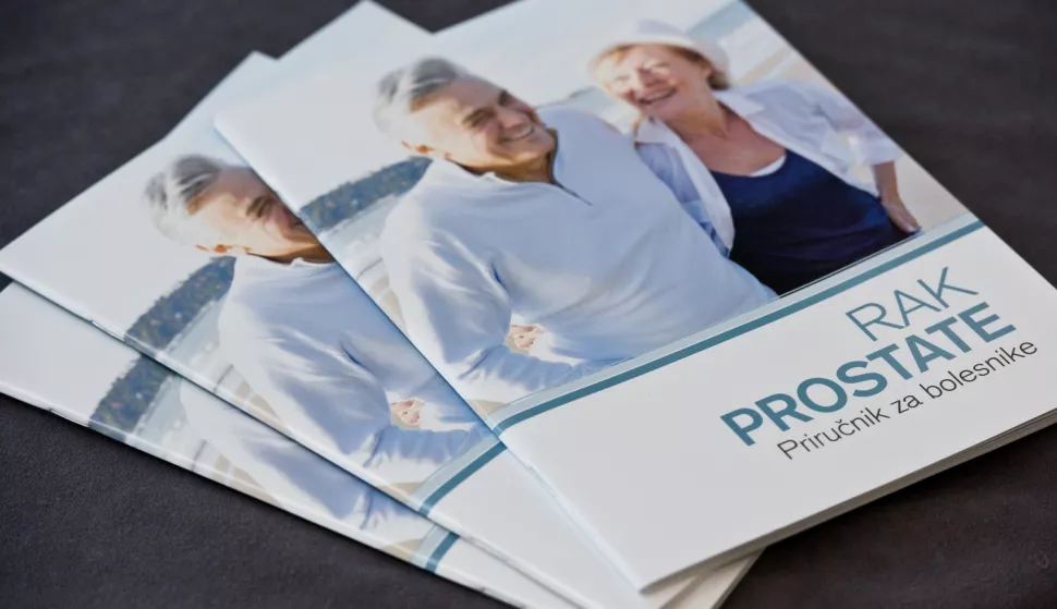 Zagreb, 241116.Perkovceva 2.U velikoj dvorani Novinarskog doma predstavljen je prirucnik, Rak prostate - prirucnik za bolesne uz izlaganje eminentnih lijecnika.Na fotografiji: prirucnik.Foto: Darko Tomas/CROPIX