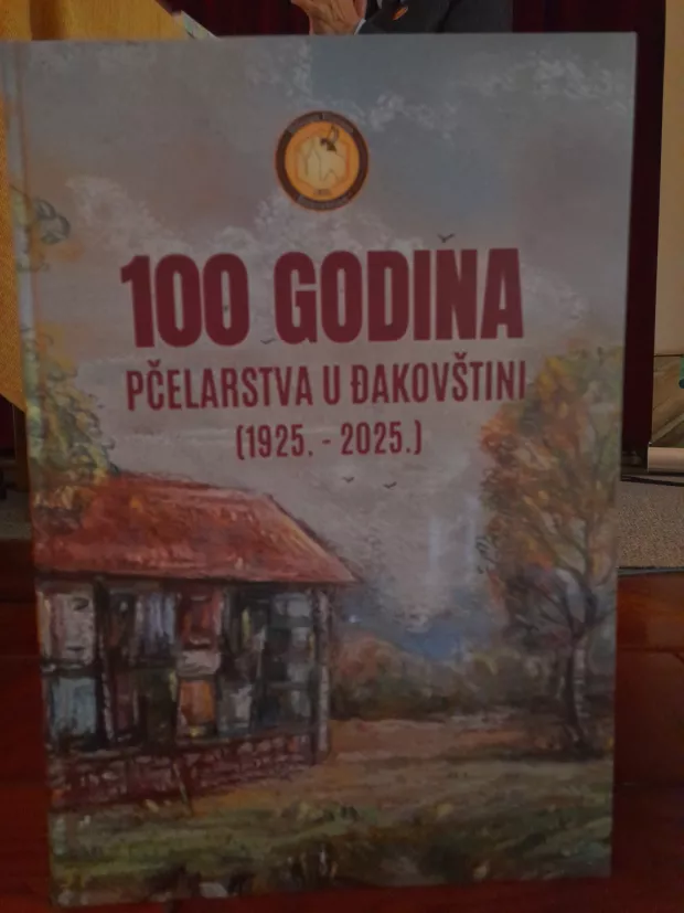 Sto godina pčelarstva Đakov&scaron;tine, monografija, Đakovo, svibanj 2025