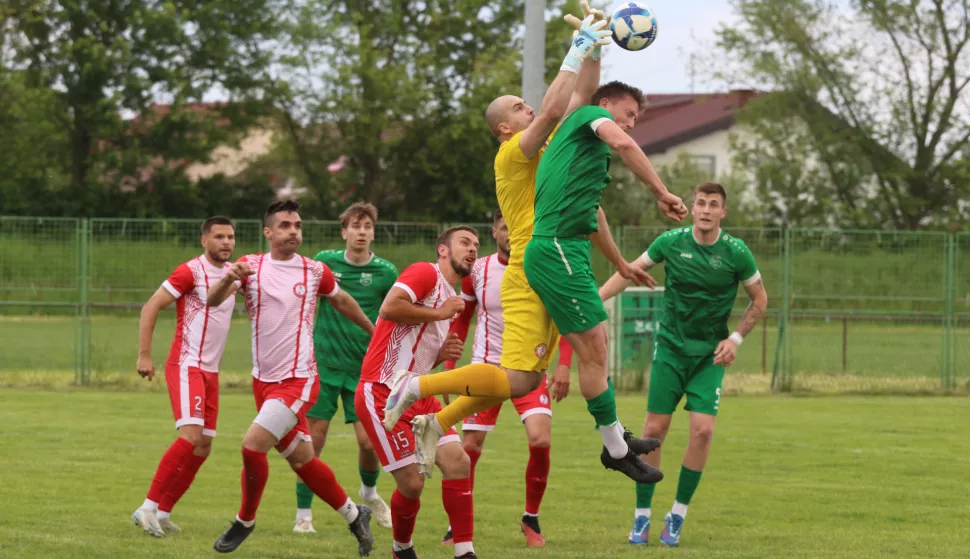 Čepin, 11. 05. 2025, Igrali&scaron;te u Čepinu, nogomet, Čepin - Radnički (Dalj), Treća NL Istok.snimio GOJKO MITIĆ