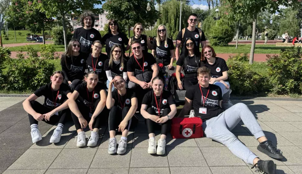 Crveni križ - natjecanje - državna razina - Medicinska škola