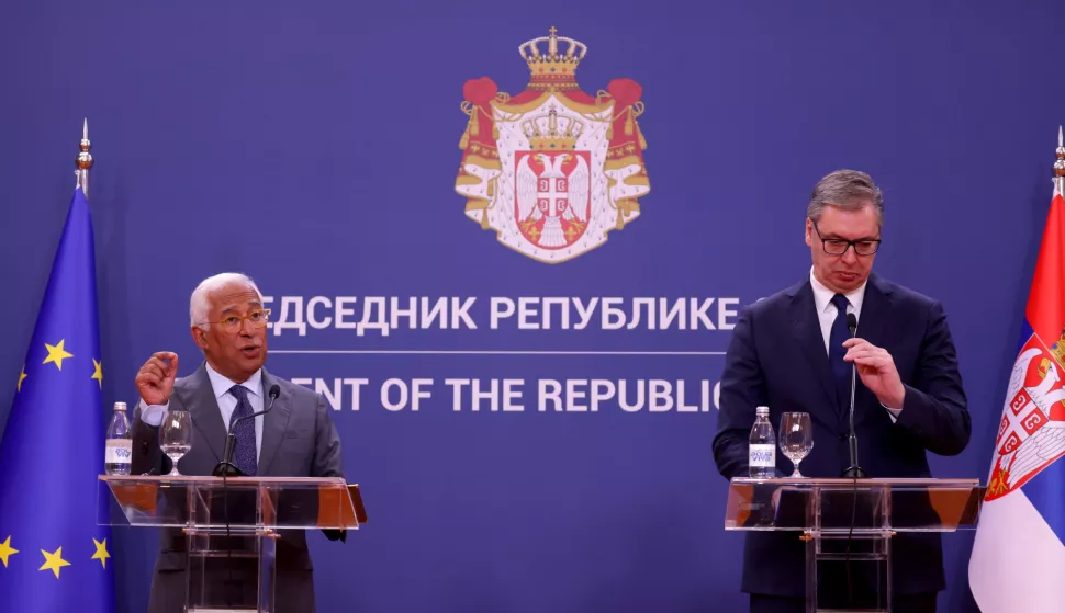 epa12095567 The President of the European Council Antonio Costa (L) talks during the press conference with Serbian President Aleksandar Vucic (R) following their meeting in Belgrade, Serbia, 13 May 2025. The President of the European Council, Antonio Costa is on an official visit to Serbia. EPA/ANDREJ CUKIC