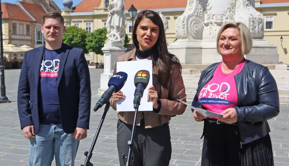 Osijek, 13. 05. 2025, Trg Svetog Trojstva, press Hod za život.snimio GOJKO MITIĆ