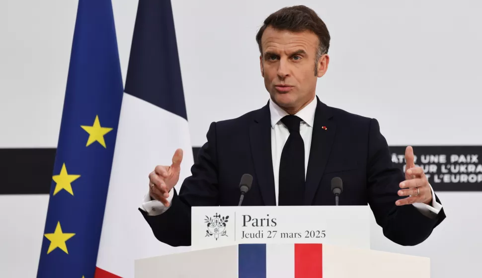 epa11991929 France's President Emmanuel Macron gestures as he speaks during a press conference following the 'Coalition of the Willing' summit at the Elysee Palace in Paris, France, 27 March 2025. The French president on 27 March hosted European leaders, including the Ukrainian president, for a summit aimed at boosting Ukrainian security ahead of any potential ceasefire with Russia. EPA/LUDOVIC MARIN/POOL MAXPPP OUT