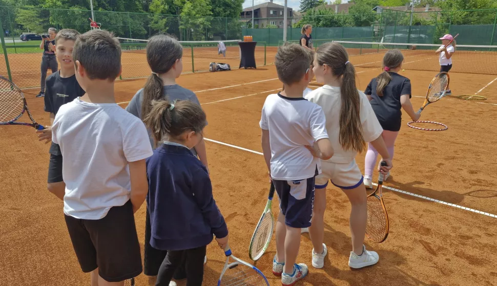 Teniski centar u Kneževim Vinogradima