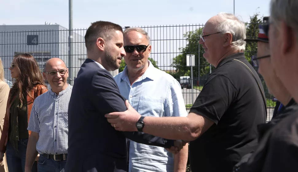 Osijek, 14. 05. 2025., Bistrička ulica, projekt gradnje, cesta, ulica nerazvrstana cesta, konferencija za medije, press, Ivan Radić; stanovnici četvrtiSNIMIO BRUNO JOBST