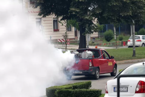 Osijek, 09. 06. 2024., tretiranje komaraca, zaprasivanje komaraca, komarci, zaprasivanje, tretiranje automobilom, tretiranje avionomSNIMIO BRUNO JOBST