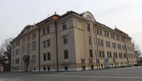 ĐAKOVO, 25. 02. 2020, TRG JOSIPA JURAJA STROSSMAYERA, SPOMENIK, ŽUPA, KATEDRALA, SJEMENI&Scaron;TE, CENTAR, ĐAKOVO.snimio GOJKO MITIĆ