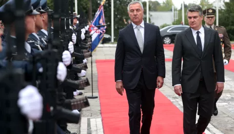 Zagreb, 16.9.2021 - Crnogorski predsjednik Milo Đukanović u posjetu je Hrvatskoj. Na slici susret predsjednika Republike Hrvatske Zorana Milanovića i predsjednika Crne Gore Mile Đukanovića.Foto Hina/ Dario GRZELJ/ dag