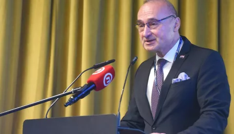 RIJEKA, 20. 02.2025. RIJEKAHOTEL NAVIS GOSPODARSKA KONFERENCIJA ORGANIZATOR EKONOMSKI FAKULTET I NOVI LIST TEMA CLANSTVO HRVATSKE U OECD-U NA FOTO: GORDAN GRLIC RADMANSNIMIO SERGEJ DRECHSLER