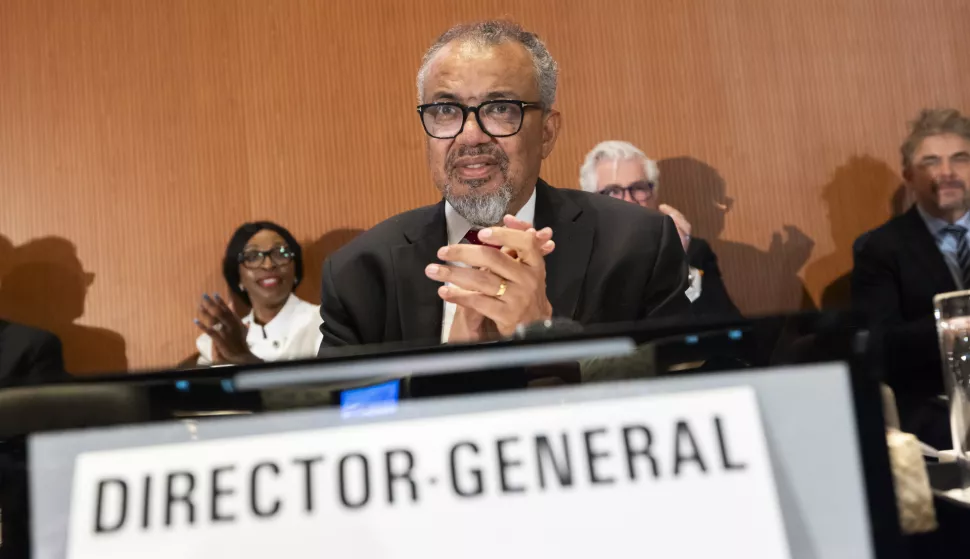 epa12118575 Tedros Adhanom Ghebreyesus, Director General of the World Health Organization (WHO), applauds the approval of the WHO Pandemic Agreement, aimed at avoiding a repeat of the mistakes made during the COVID-19 crisis, during the 78th World Health Assembly (WHA78) at the European headquarters of the United Nations in Geneva, Switzerland, 20 May 2025. The WHO Pandemic Agreement will be considered for final adoption by the Assembly on 20 May during the plenary session. The Assembly is being held from 19 to 27 May, with this year's theme being 'One World for Health.' EPA/MAGALI GIRARDIN
