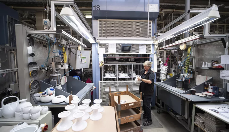 epa07312086 A Rosenthal staff worker chekcs TAC teapots at the company's headquarters in Selb, Bavaria, Germany, 22 January 2019 (issued 23 January 2019). Founded in 1879 by Philipp Rosenthal, Rosenthal is a German porcelain and household goods manufacturer, since 2009 it belongs to the Italian Sambonet Paderno Group. EPA/LUKAS BARTH-TUTTAS ATTENTION: This Image is part of a PHOTO SET