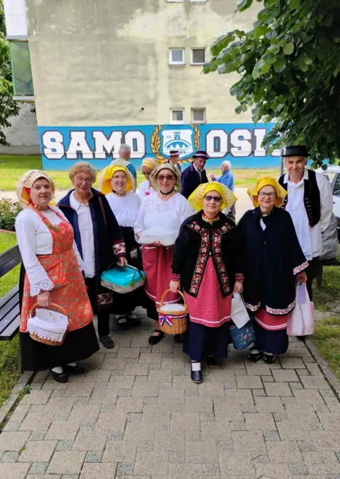 Folkloraši u posjeti Domu umirovljenika