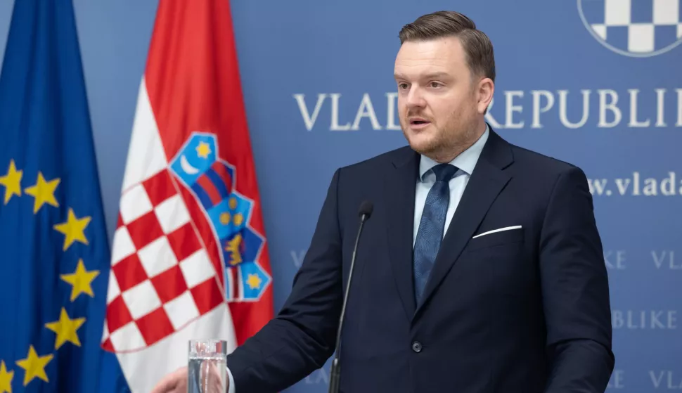 Zagreb, 27.02.2024. - Ministar financija Primorac na konferencij za medije komentirao je završetak izdanja trezorskih zapisa za građane, te procjene rasta BDP-a. Na fotografiji Marko Primorac.foto HINA/ Edvard ŠUŠAK/ es