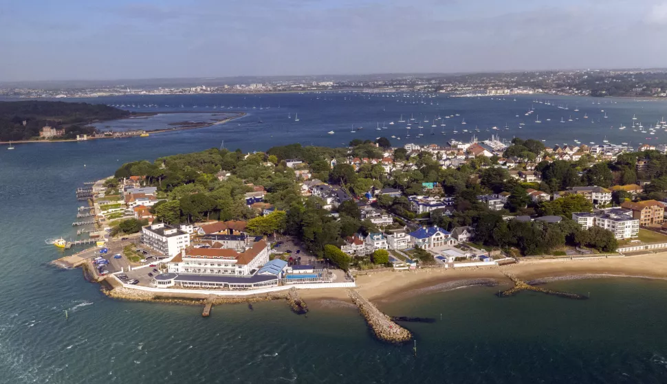 EMBARGOED TO 0001 MONDAY MAY 26 File photo dated 04/10/19 of an aerial view of Sandbanks, Poole, in Dorset. With its golden beaches and associations with luxury lifestyles, Sandbanks in Dorset has been identified as Britain???s most expensive seaside location. Issue date: Monday May 26, 2025. Photo: Steve Parsons/PRESS ASSOCIATION