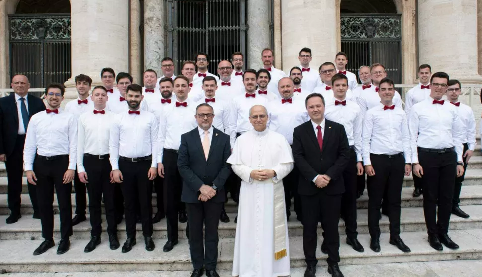 Jan Štajfer zapjevao papi Lavu IX u Vatikanu